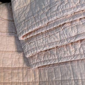 Lauren Conrad Quilt and Sham Set. Rose Queen